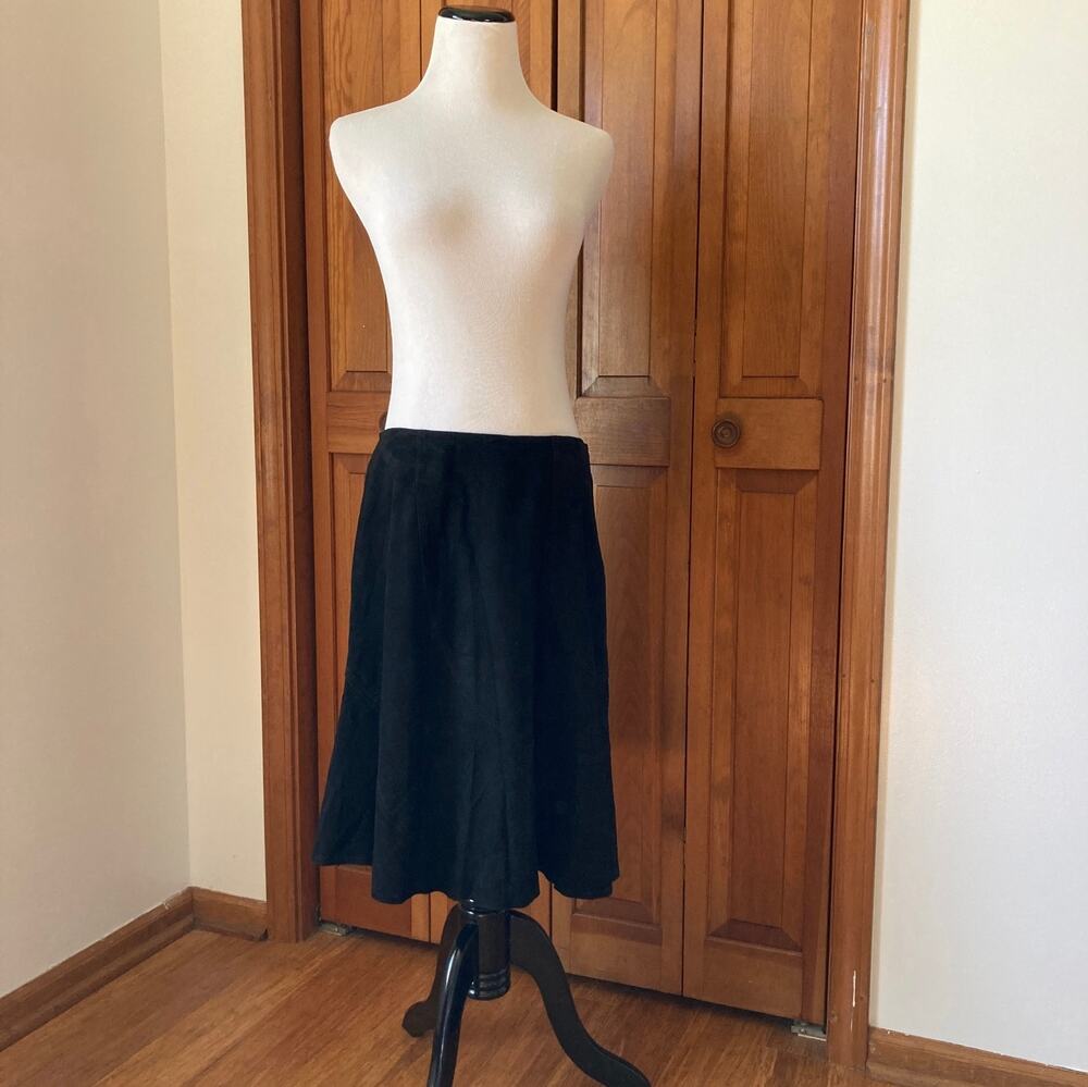 VS2 Black Genuine Suede Panel Skirt, Size 10